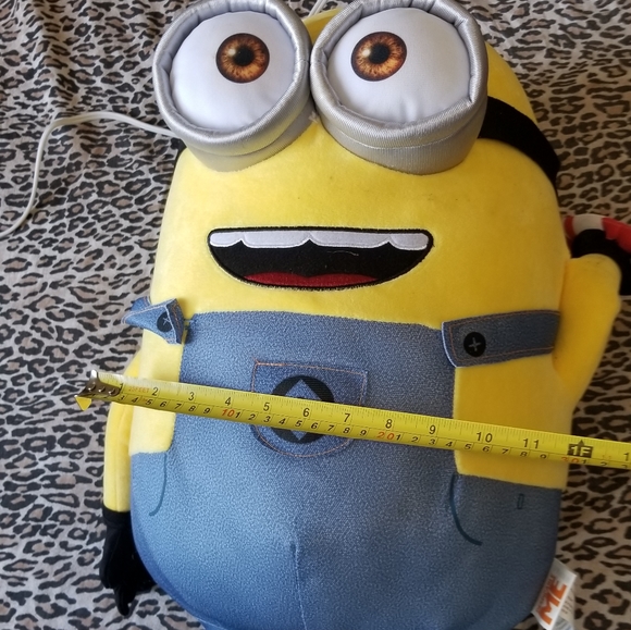 Pre-Owned Minion Stuffed Excellent Condition - Picture 1 of 4